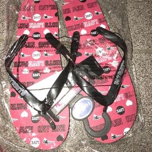 NFL Patriots Women’s Sandals 9